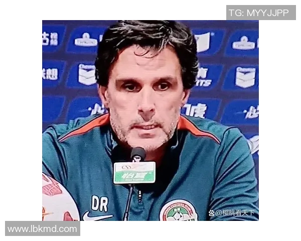 多特主帅呼吁球队保持冷静应对比赛压力